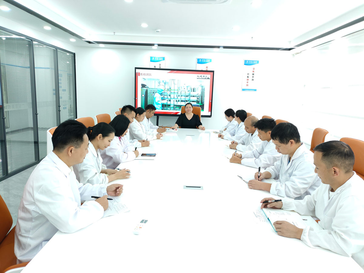 黛美雅诗从多个方面提高研发能力，每年投入研发人力和物力多少