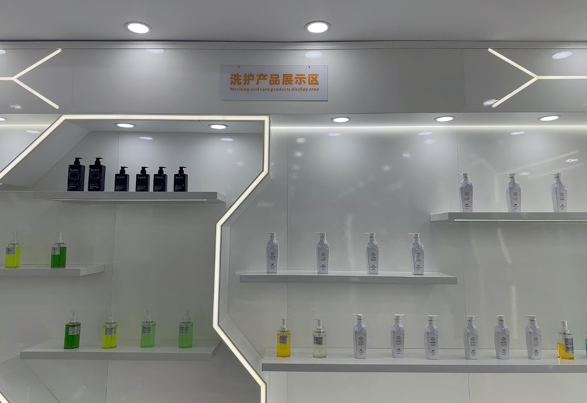 广东黛美雅诗化妆品有限公司建立化妆品加工服务支持机制，助力品牌成功