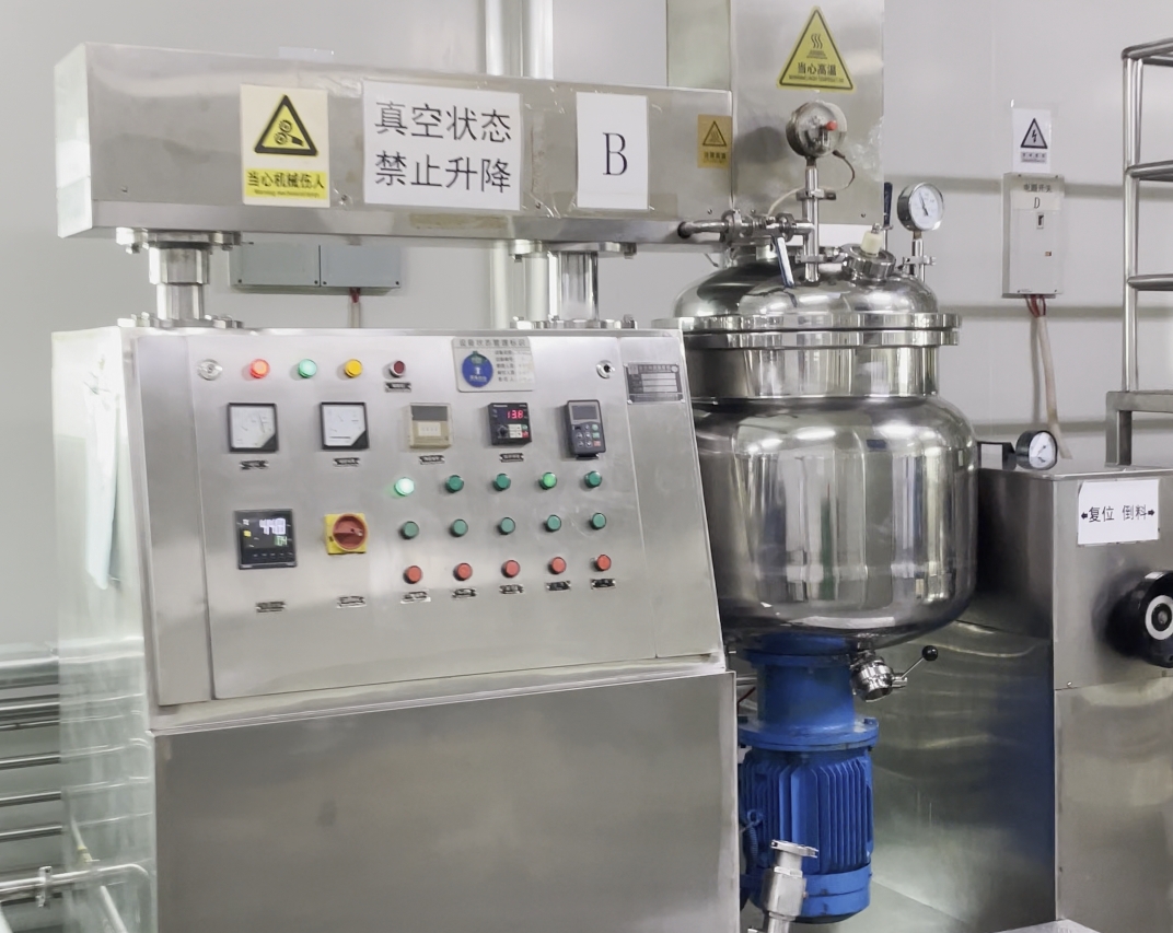 黛美雅诗：定制一款精华液，找代加工合作时要规避什么坑