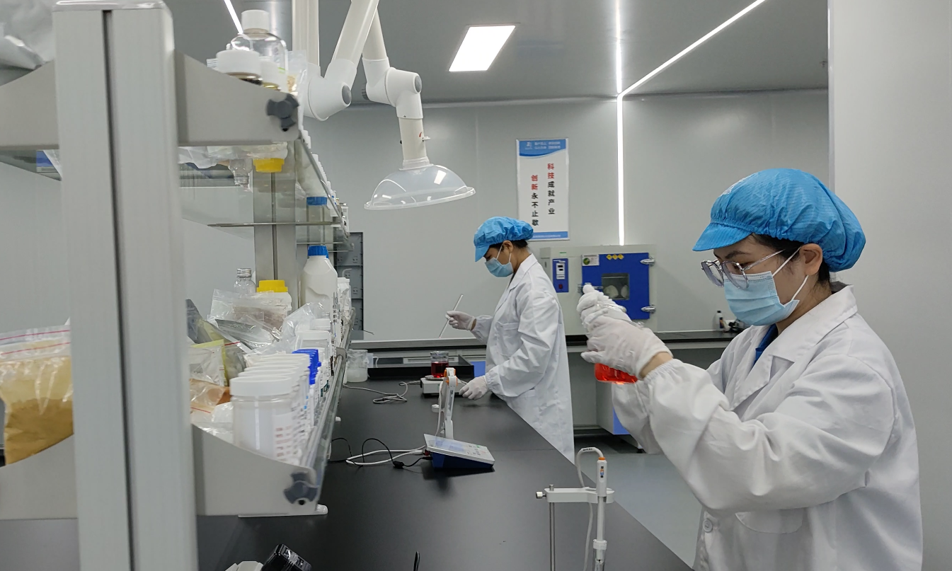 专业线化妆品定制加工厂家如何与品牌合作生产的