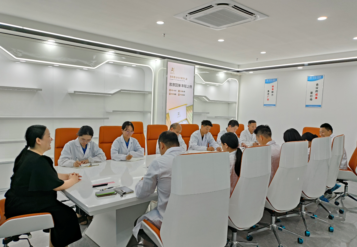 直播个体商家想自己生产一款化妆品带货，找什么工厂加工生产好