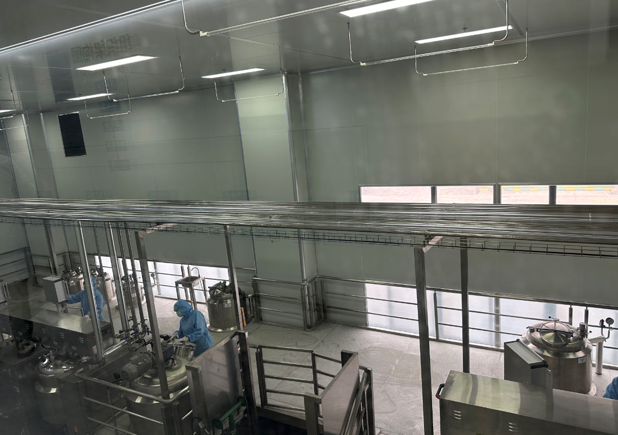 揭秘护肤霜的诞生：一场科学与精密的制造之旅