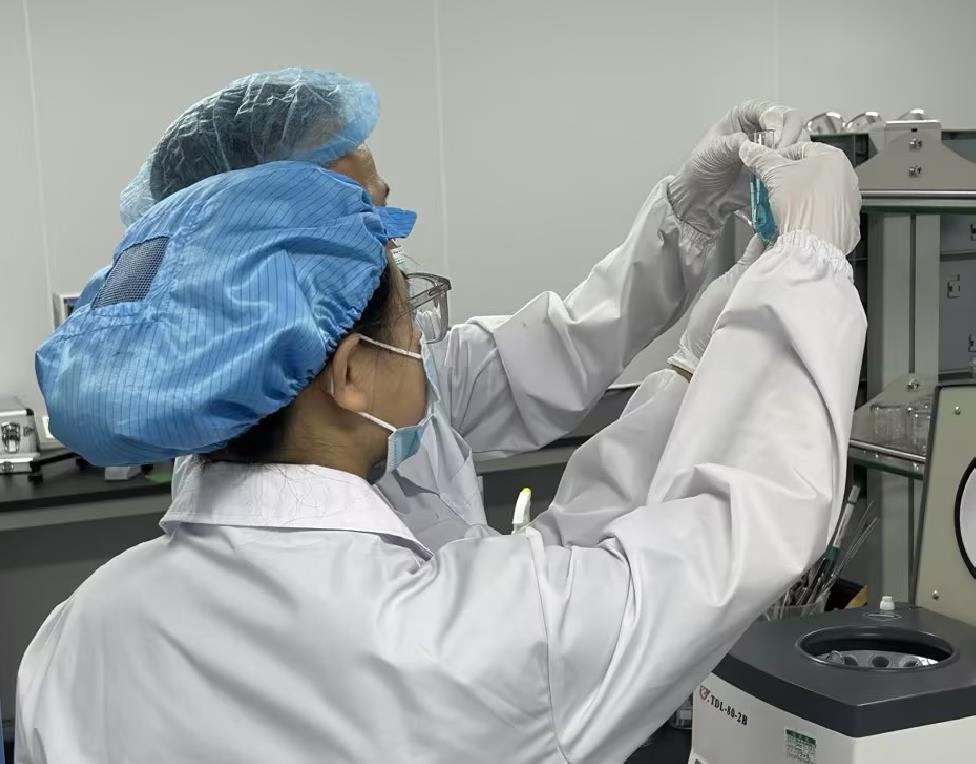 爽肤水代加工厂家如何为品牌定制爽肤水