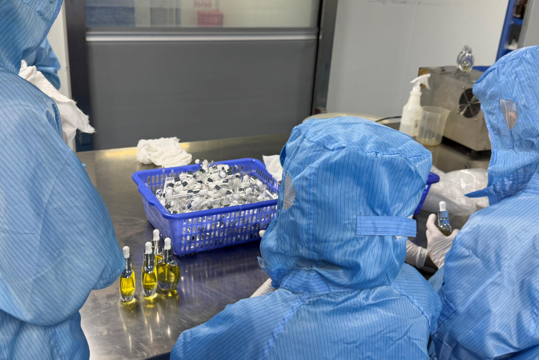 直播电商与化妆品工厂达成供应关系的路径与条件