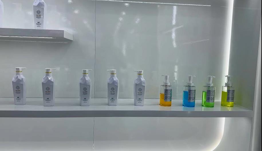广东化妆品工厂如何帮助品牌定制按摩精华油并提高产品竞争力